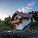 In - Dolenjska & Bela Krajina Unter- & Weisskrain 26032 度假居 *